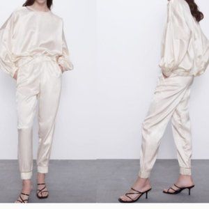 Zara SATIN EFFECT JOGGING PANTS TRF - white